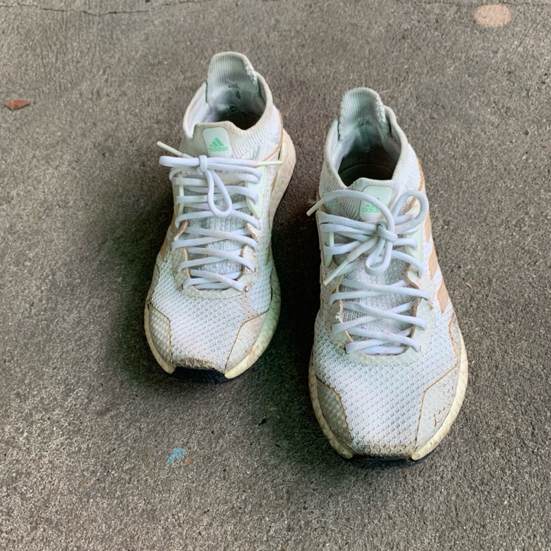 (used) รองเท้า ad boost HD size36 ( 5 us) แบรนด์แท้