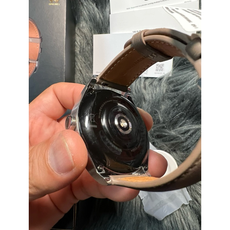 ‼️เคลียร์สต๊อกครับ‼️ สมาร์ทวอทช์ HUAWEI Watch Buds khaki มือ 2 สภาพ 95% สวยๆครับ อุปกรณ์ครบยกกล่องการใช้งานปกติ