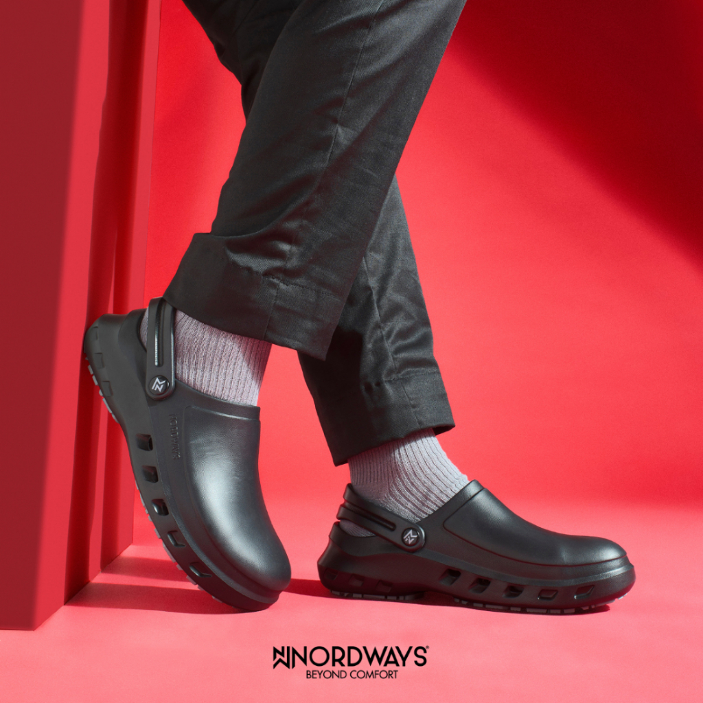 Nordways รุ่น NFORZ รองเท้าเซฟตี้ รองเท้าเชฟหัวโต น้ำหนักเบา กันลื่น ทน มีISO สีขาว/สีดำ Size36-47