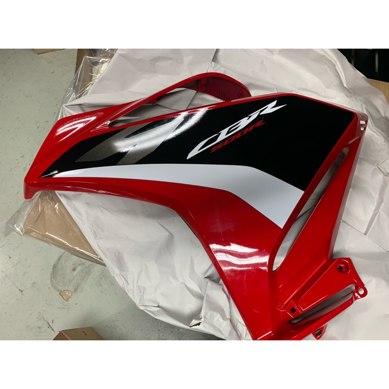 แฟริ่ง CBR500R ปี21-22 สีแดงพร้อมสติกเกอร์ ของแท้ตรงรุ่นเบิกสูง