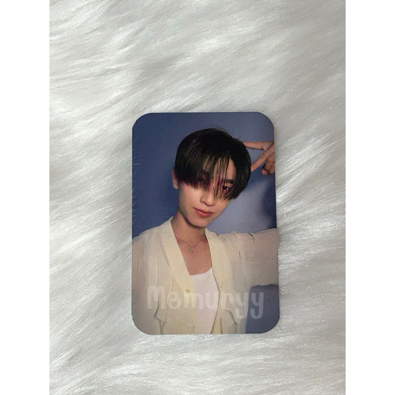 Random selfie card Ver.A (Your sky fanmeet)