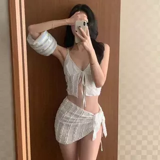 🌸Swift Bra🌸ชุดว่ายน้ำ Bikini บิกินี่ 3 ชิ้น ผ้าจีบ แฟชั่นเกาหลี ใหม่ ด้วยฟองน้ำ summer Beach