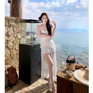 แม็กซี่เดรสลูกไม้ สายเดี่ยวสีขาว คอวีมีซับใน ทรงหน้าสั้นหลังยาว สายเสื้อปรับได้ ระบายผ้าลูกไม้ #1001