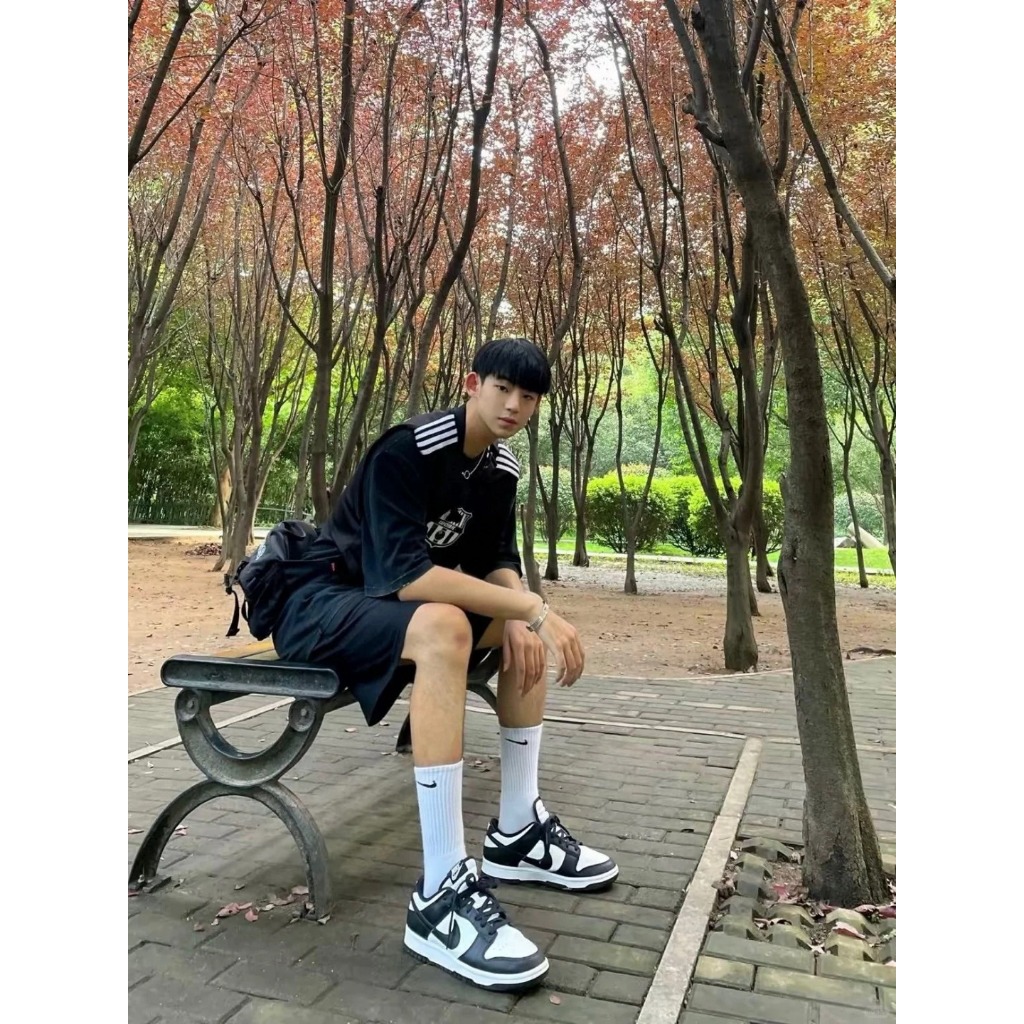💛ของแท้ 100%💛ไนกี้ DUNK LOW แพนด้าดำ/ขาว รองเท้าผ้าใบไม่หุ้มข้ออินเทรนด์สุดคลาสสิก