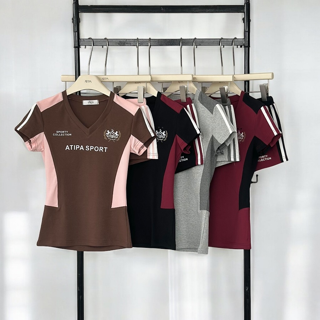 Atipashop - SPORTY ATIPA SET ชุดเซ็ท 2 ชิ้น เสื้อยิด แขนสั้น คอวี + กางเกงขาสั้น