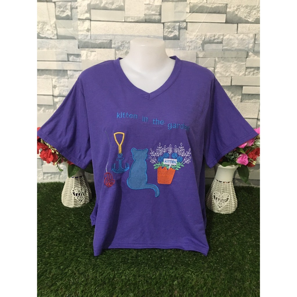 เสื้อยืดผู้หญิง เสื้อผ้าสาวอวบ แขนสั้น คอวี