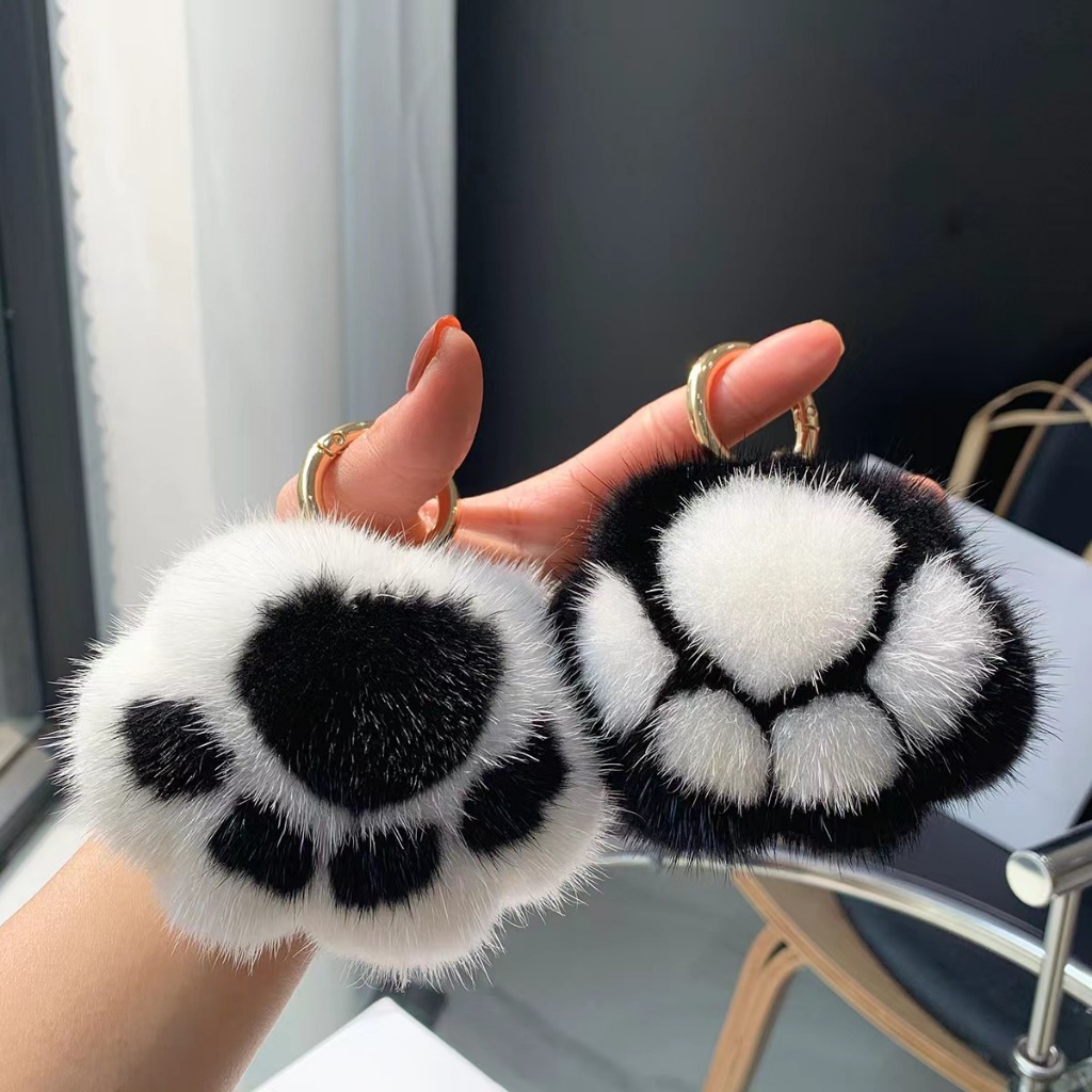 [พร้อมส่ง] พวงกุญแจ อุ้งเท้าแมว พวงกุญแจห้อยกระเป๋า ขนมิ้งค์ นุ่มฟู ตุ๊กตาน่ารัก ตกแต่งกระเป๋า จี้ตุ๊กตาการ์ตูนแมวขนนุ่น ราคา ถูกที่สุด ดีลบีเคเค แกลเลอรีภาพที่ 9