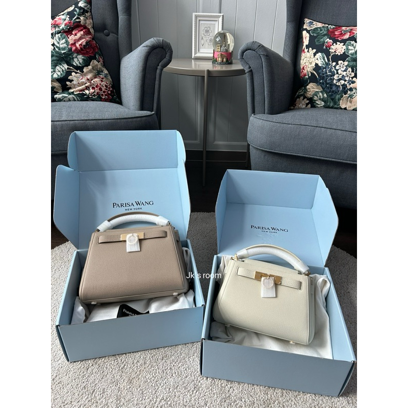 พร้อมส่งในไทย Parisa Wang New York