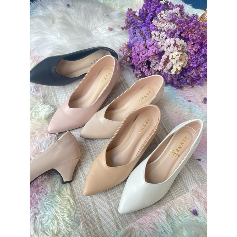 ND03:❤️Size 36-40💚พร้อมส่ง(ในไทย) หนังเรียบหน้าวี ชู นุ่มซับในกำมะหยี่ ส้น1.5 นิ้ว สีเรียบสุภาพ