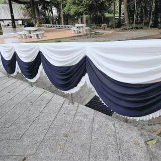 ผ้าประดับตกแต่งสถานที่ ติดราวบันได ติดรั้ว ผ้าประดับสำเร็จรูป ทูโทนติดระบาย สินค้าพร้อมส่งโรงงานไทย