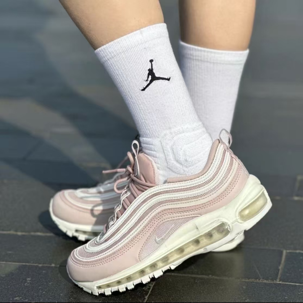 ❤️🚛รอพรีออเดอร์❤️Nike Air Max 97 Triple White Black Silver  รองเท้าผ้าใบลำลอง Unisex 💯%