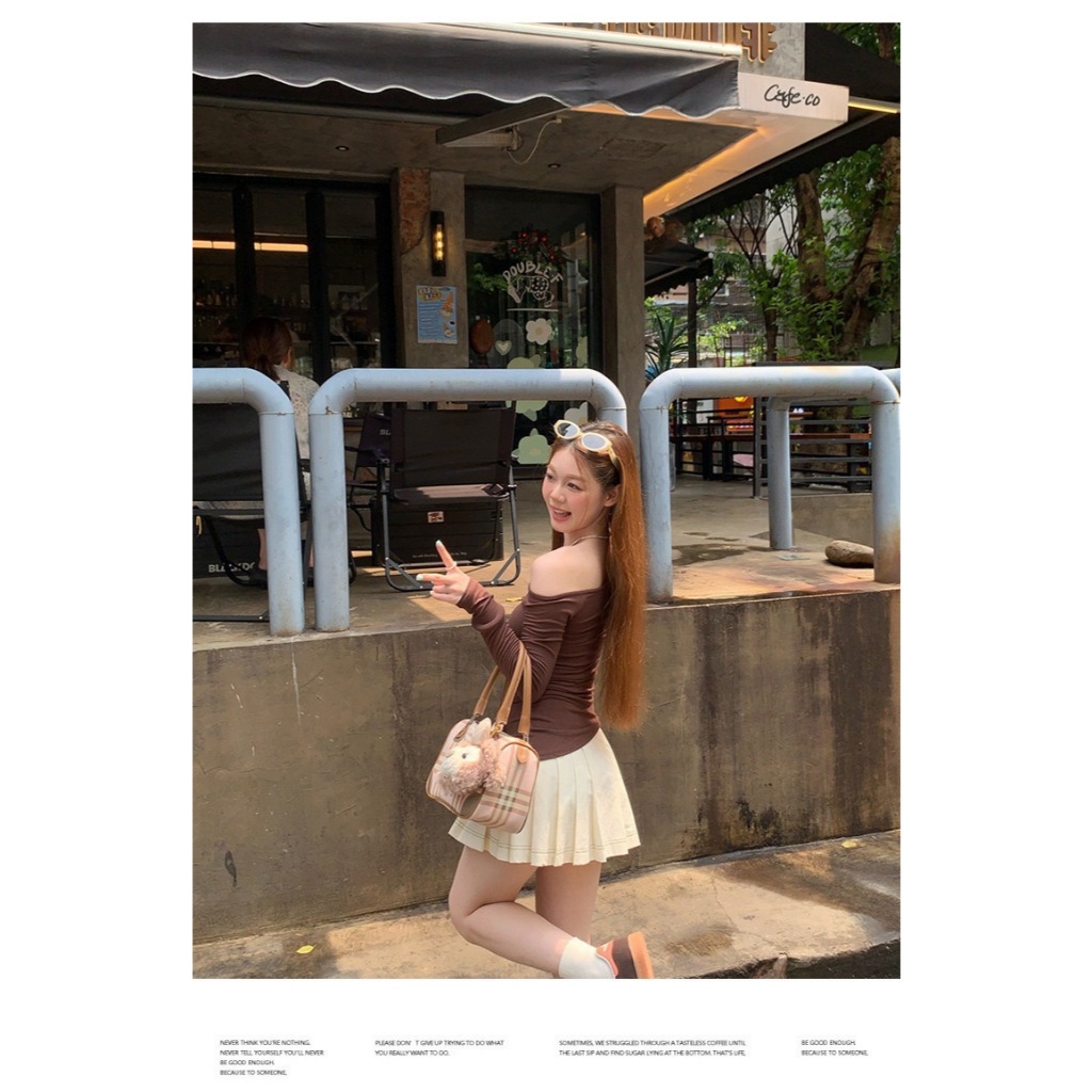 พร้อมส่ง🩵เสื้อยืดแขนยาวปาดไหล่แขนเซ็กซี่ งานเรียบๆ เข้ารูปสวยมาก - รูปที่ 5