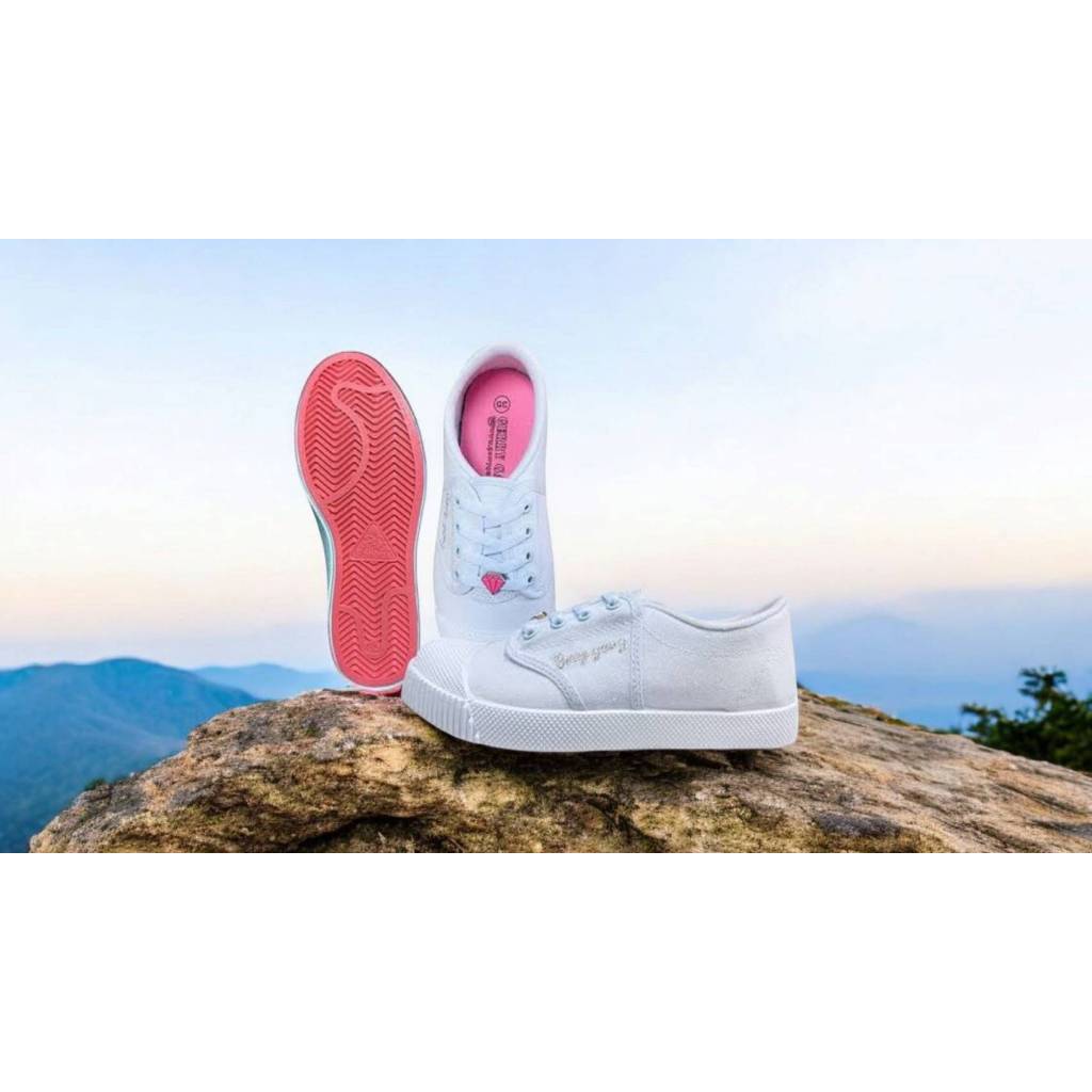 Gerry gang รองเท้าผ้าใบนักเรียนสีขาว ยี่ห้อ Gerry gang รุ่น pk888 Size 31-43
