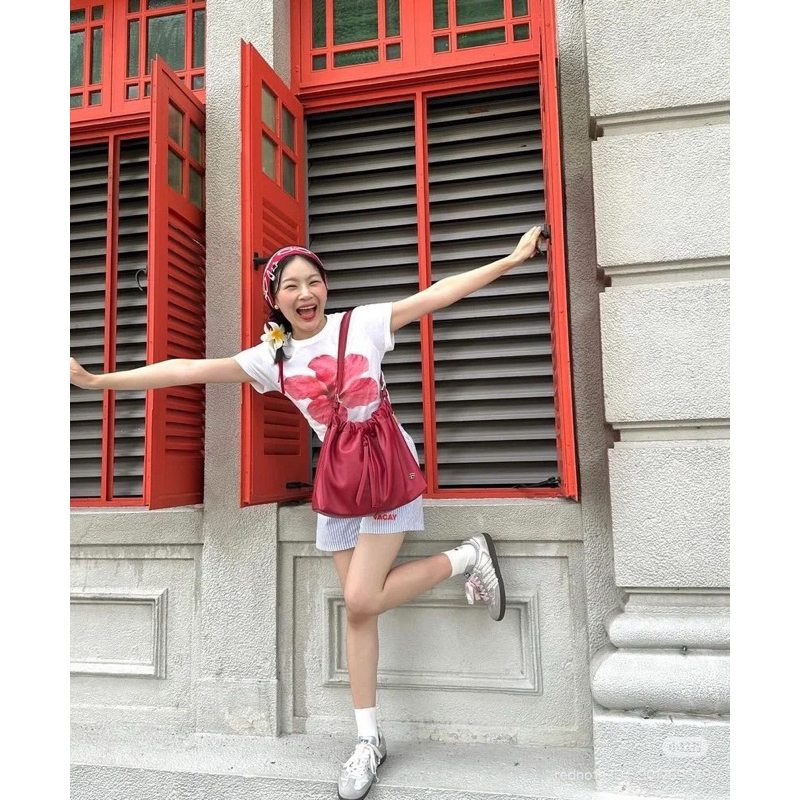 New collection 🌺พิมพ์ดอกชบาสีแดง ขนาดพอดีตัว มี2สี ขาว ดำ teeda - รูปที่ 2