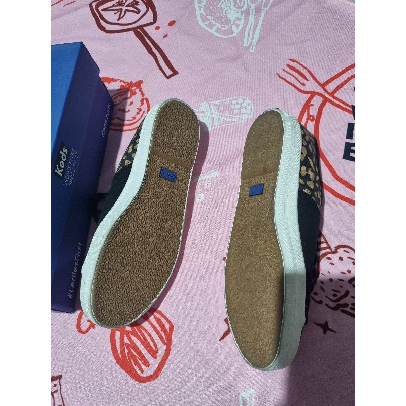 รองเท้า keds ผ้าใบมือสอง