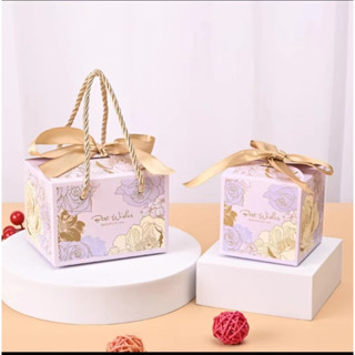 จัดส่งฟรี(แพ็ค50-100ชิ้น) กล่องขนม กล่องกระดาษพิมพ์ลาย ดอกกุ…