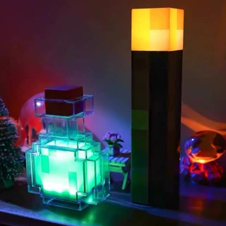 โคมไฟมายคราฟ ของเล่น ไฟฉาย Minecraft 8 สีเปลี่ยนขวด LED แสงกลางคืน ของเล่นโคมไฟเหมืองแร่ ใหม่ล่าสุด