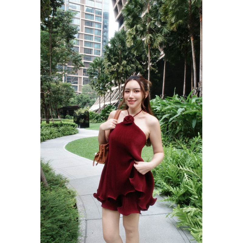 Set พลีท ทรงเวียดนาม สีเบสิค มาคู่กับกาเกงขาสั้น mk.