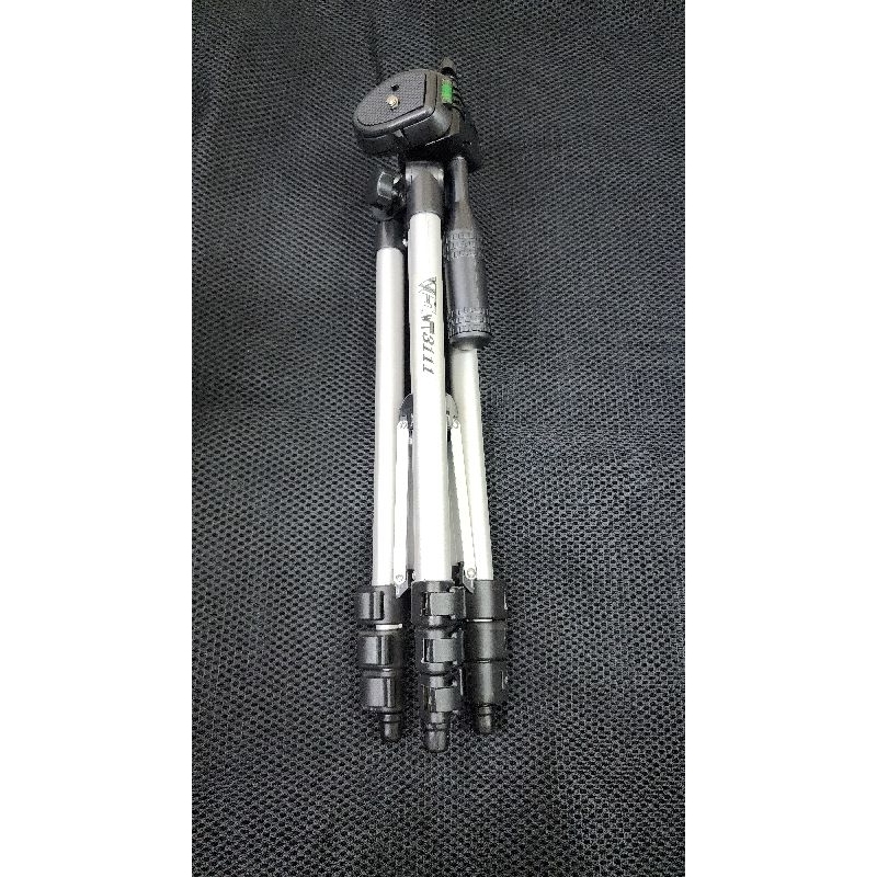 ขาตั้งกล้อง Triod WT3111 *สินค้าซื้อมาไม่ได้ใช้งาน มีกระเป๋าใส่ขาตั้ง ไม่มีกล่อง*