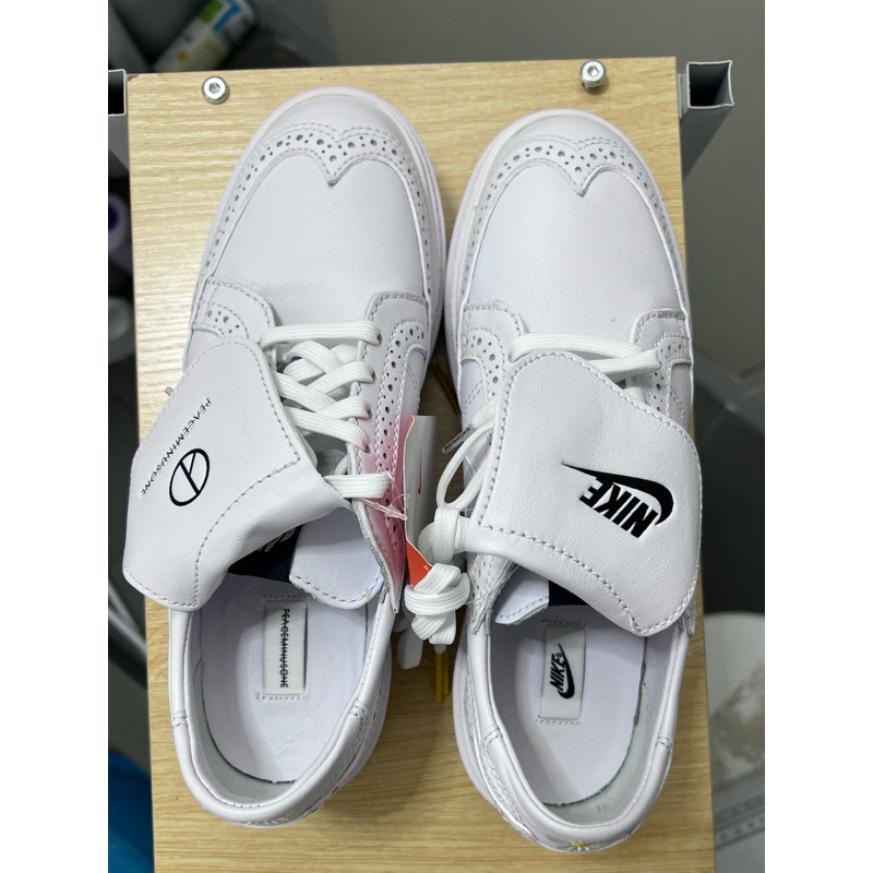 Nike kwondo 1/ peaceminusone รุ่นสีขาว