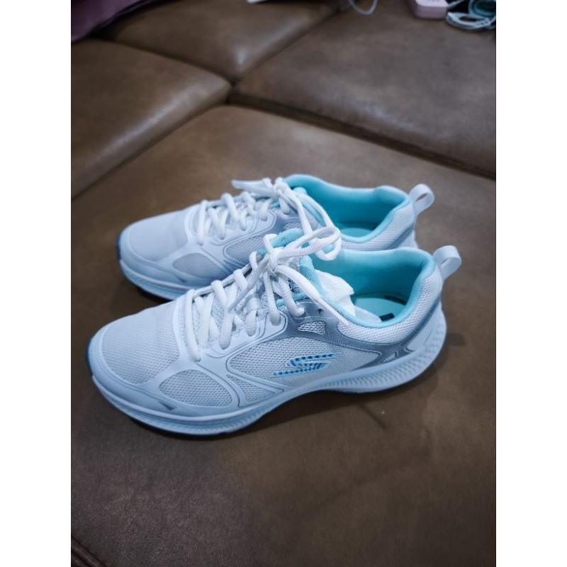 Skechers Go Run consistent 2.0 สีขาว(มือ✌️)