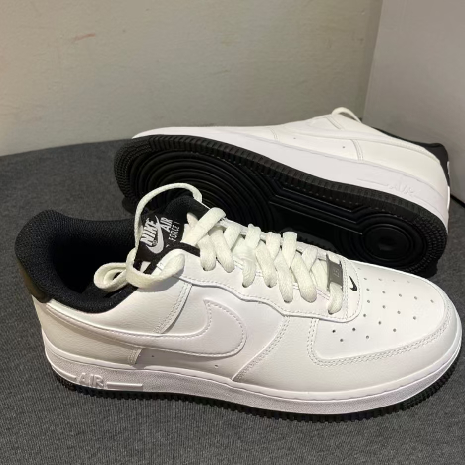 Nike Air Force 1 07 รองเท้า Unisex สไตล์สตรีท