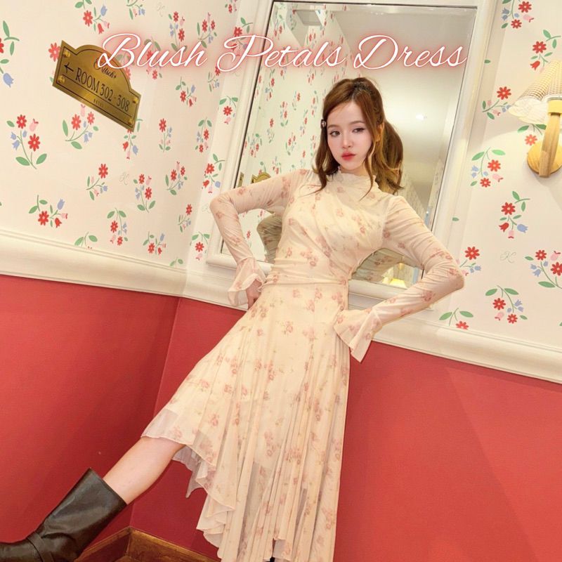 (พรี) #KATI330ꕤ   ‎⸝ ⸝ ⸝  Blush Petals Dress◞✿