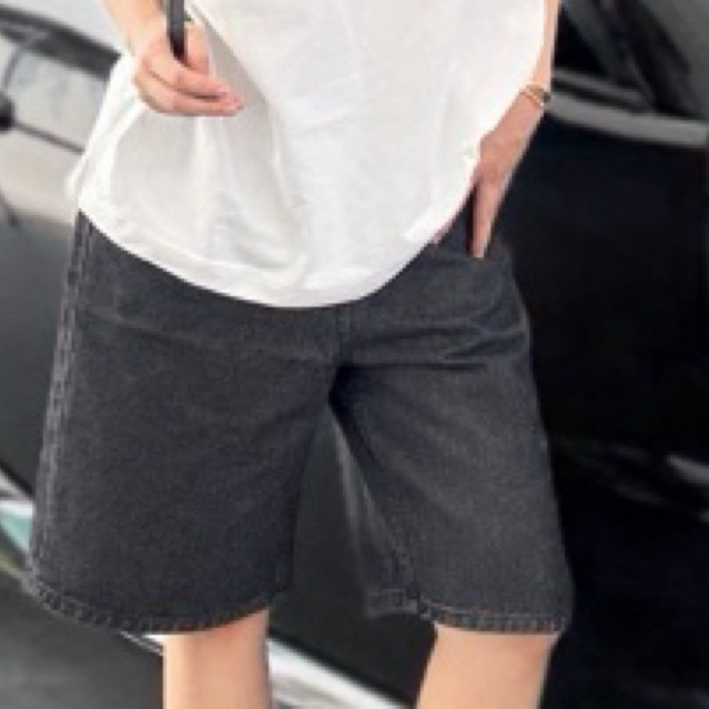 AIMER - Bermuda Denim Shorts กางเกงยีนส์ ขาสั้น (สีดำ)S