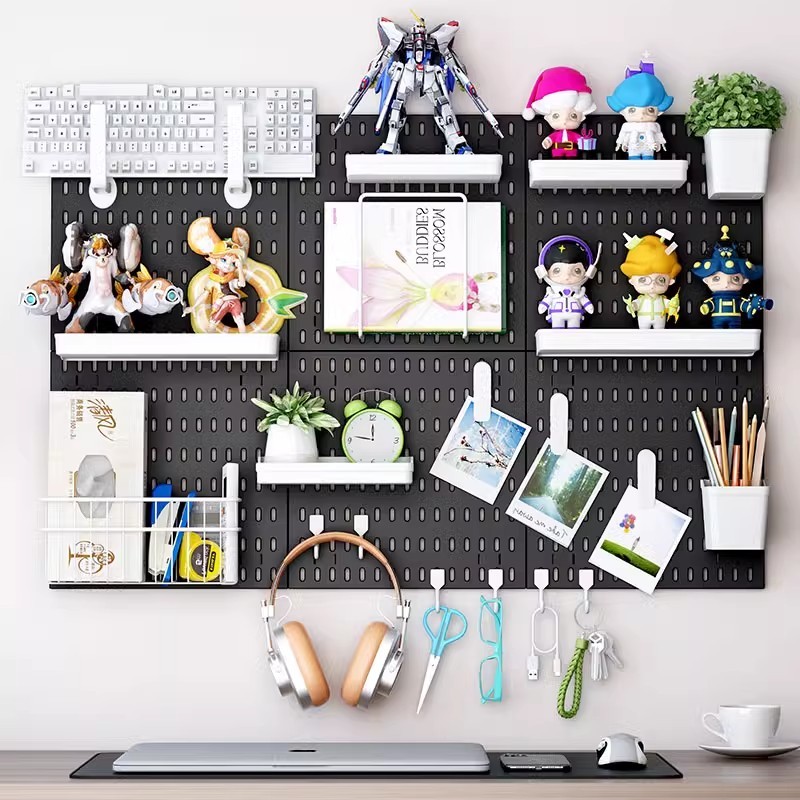 GooBoo เพ็กบอร์ด บอร์ดรูพลาสติก DIY Pegboard Desktop สำหรับจัดเก็บของพร้อมชุดติดตั้ง ตัวจัดโต๊ะเล่นเกม Black