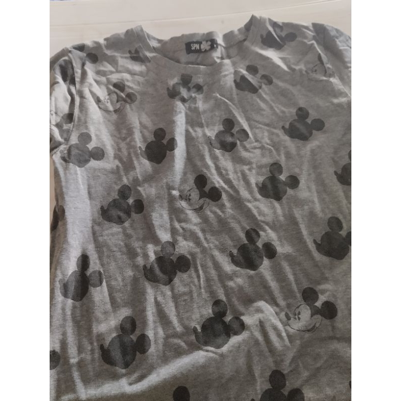 เสื้อยืด SPN "M" อก 36" ยาว25"