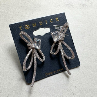 ต่างหูคิวบิคดีไซน์สุดปัง