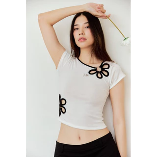 THADA.CO | ”GERBERA TOP” (WHITE/BLACK)