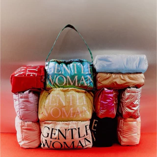 💯รุ่นใหม่ล่าสุด🥳Gentlewoman Soléa Bag/Satinelle Bag Dumpling Bag กระเป๋าเกี๊ยว drawstring Crossbody gentlewomen กระเป๋า