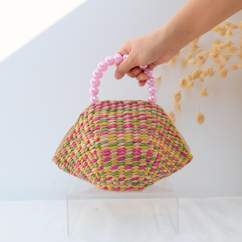 Rainbow Shell Pearl Bags 🔥 กระเป๋าทรงหอยสีรุ้งสดใส หูจับมุก เติมชีวิตให้มีสีสัน🌈
