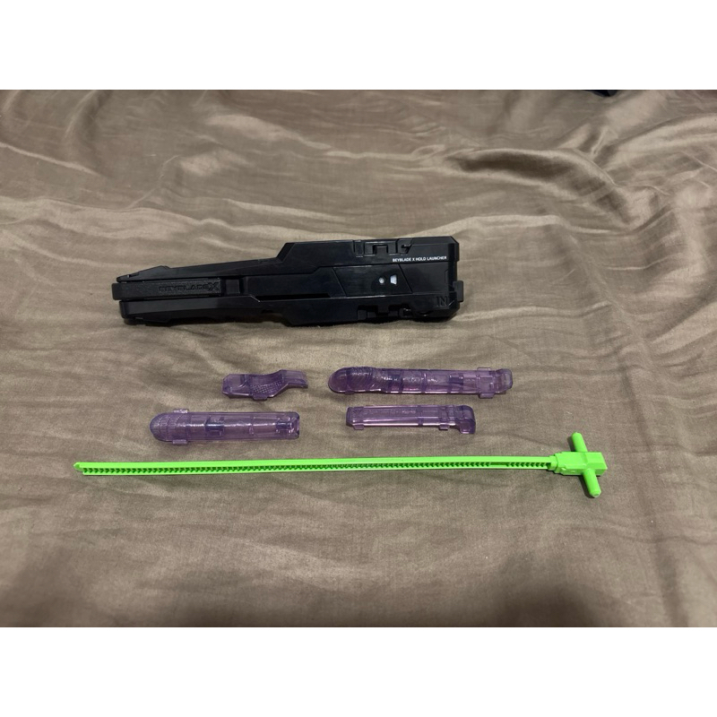 Beyblade x hold launcher มือสอง ของแท้