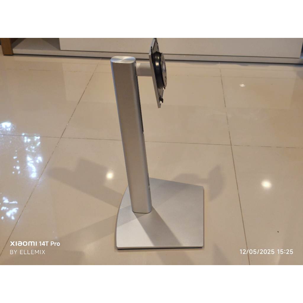ขาตั้งจอ ขนาดตามภาพ แถมมาจาก จอ DELL U3223QE - 31.5 INCH ใส่รุ่นอื่นได้