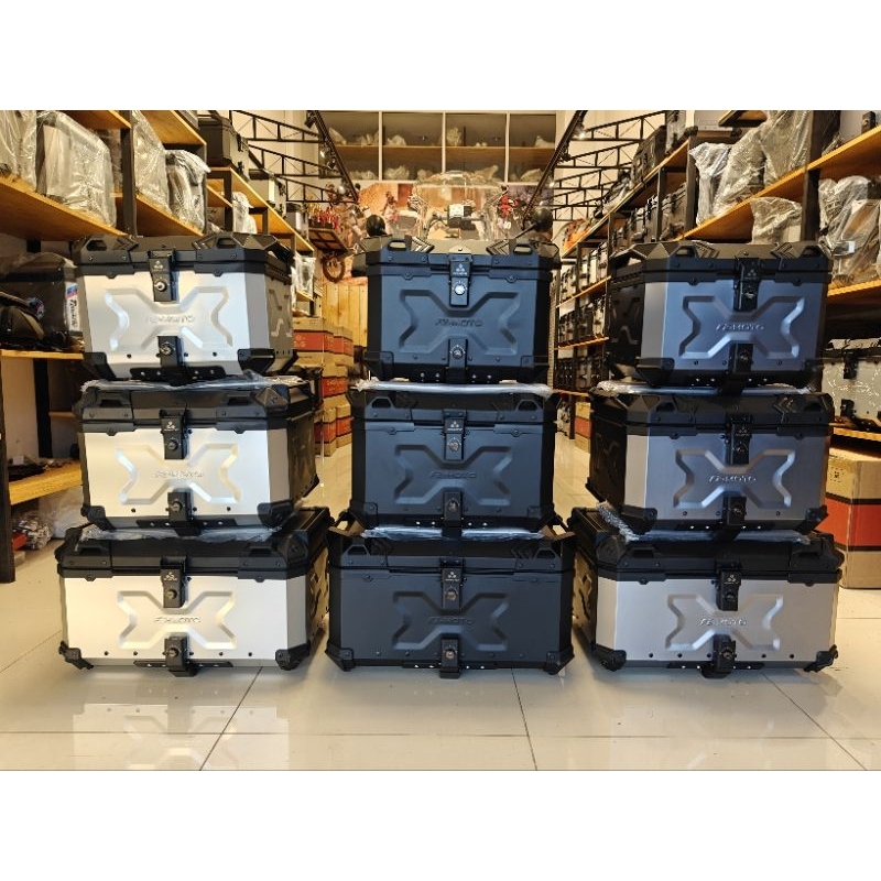 🔥พร้อมส่ง🔥 F2MOTO ลายX 45L-55L-65L กล่องท้ายมอเตอร์ไซค์ กล่องหลังมอเตอร์ไซค์ พร้อมของแถมอินเนอร์ เบา