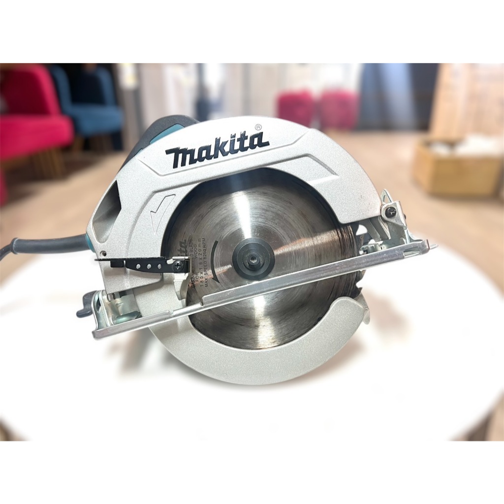 เลื่อยวงเดือนไฟฟ้า MAKITA HS7010 7 นิ้ว 1600 วัตต์