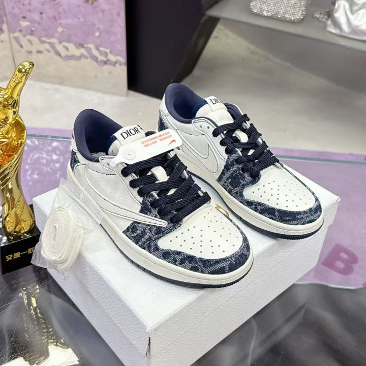 Dior รองเท้าผ้าใบ Nike Nike Collection แฟชั่นรองเท้าลำลอง Unisex รองเท้าส้นเตี้ย