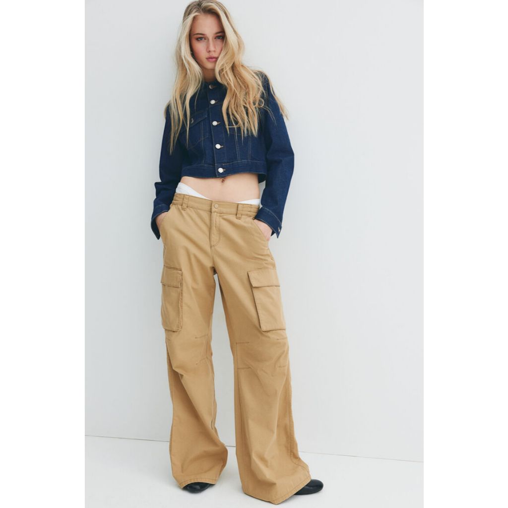 H&M(เอชแอนด์เอ็ม) กางเกงขายาวผ้าใบทรงคาร์โก้ ผู้หญิง 1245409_7