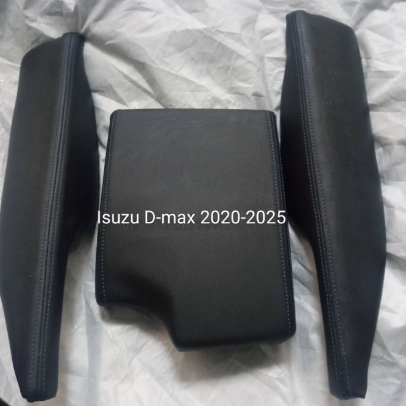 หนัง​หุ้ม​ท้าวแขน​รถยนต์​3ชิ้น​ Isuzu​ D-max​ 2020-2025​