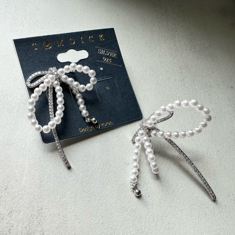 ต่างหูโบว์มุกเบาแต่สวยแรง