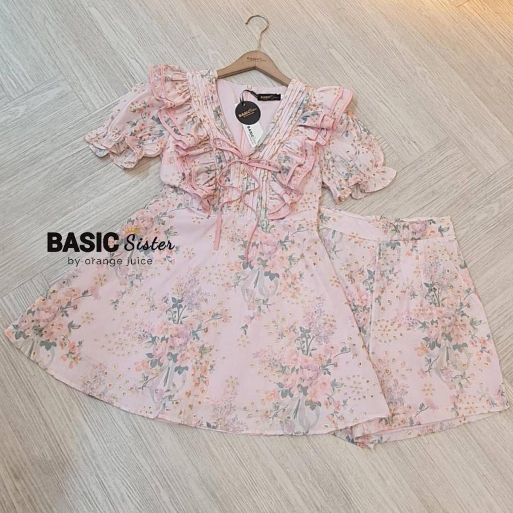 " WEE " Basic Sister JC203 ชุดเซ็ท2ชิ้น เสื้อแขนสั้นคอแต่งระบาย+กางเกงขาสั้น ผ้าปักฉลุ สีชมพู