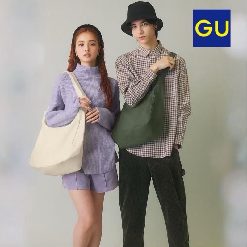 GU  unisex round shoulder bag (off-white)
