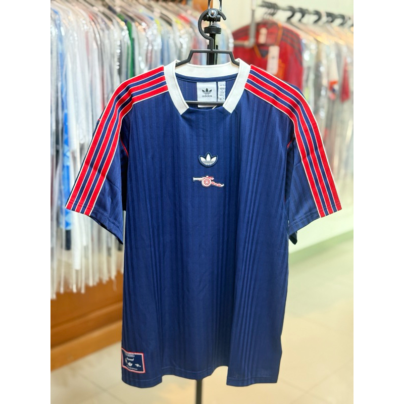 เสื้อบอลแท้ Arsenal ICON 24/25 ***สินค้าอาจจะอัพเดทล่าช้า ก่อนสั่งสินค้า ทักหาทางร้านก่อนนะคะ