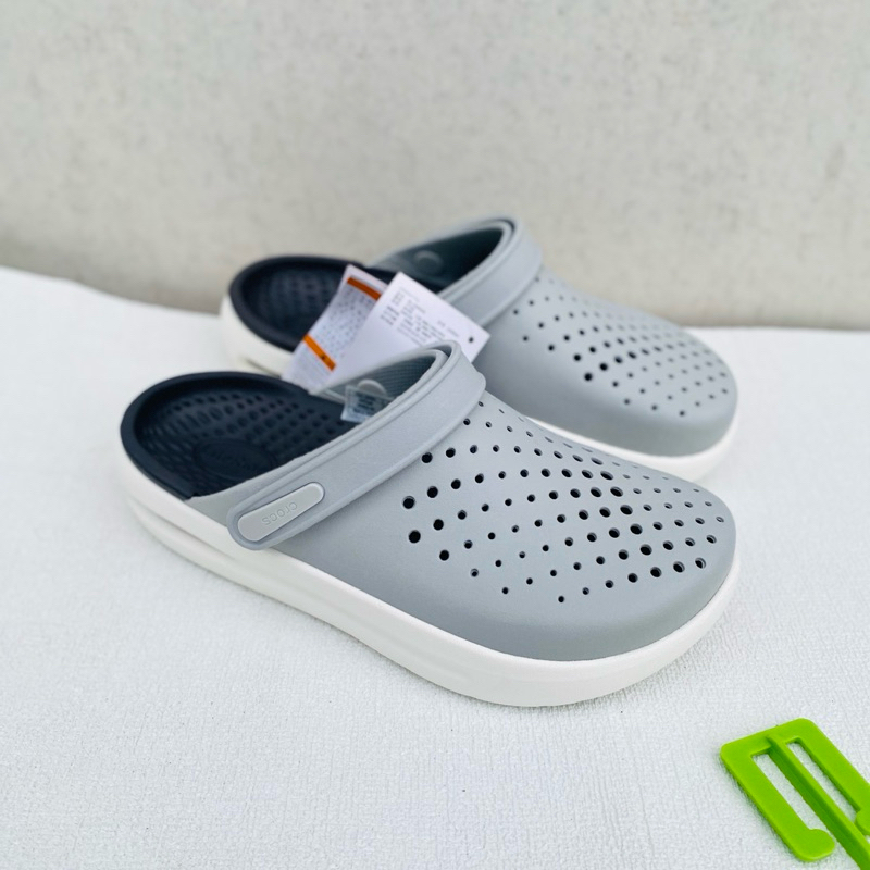 รองเท้า Cross Shule Hole รุ่นใหม่ รุ่นที่ 3 รองเท้าแตะชายหาด Kroger สำหรับผู้ชาย รองเท้าผู้หญิง