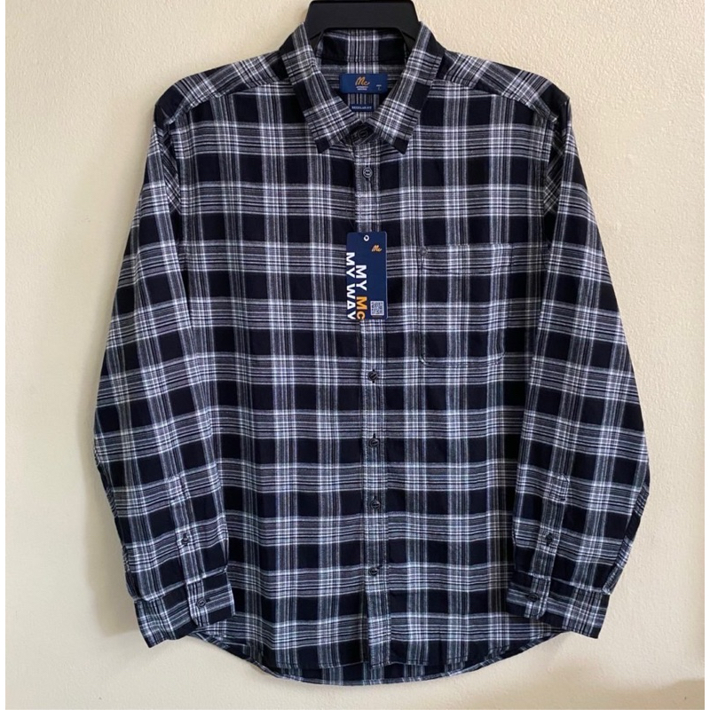 Mc Jeans เสื้อเชิ้ตผู้ชาย สีดำ cotton100% ผ้านุ่มใส่สบาย ทรงregular ของแท้ ราคาป้าย 1795 บาท