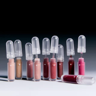 LA GLACE - ULTIMATE BADDIE LIP MATTE (24g.) ลิปแมทลากลาส เนื้อนุ่ม ซอฟต์ แมท เบลอร่องปาก กลบปากคล้ำ ผสมได้หลายลุค