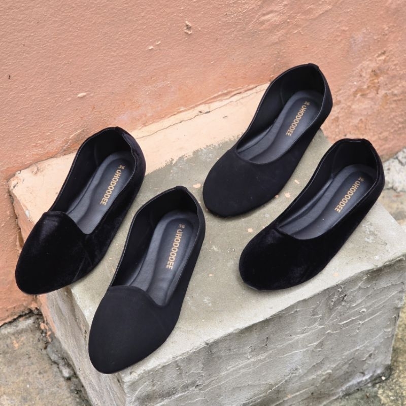 🥰  ลูกค้าใหม่จ่าย 1 บาท 🥰 รองเท้าคัทชู สีดำล้วน ใส่เรียนใส่ทำงานหัวมน หัวแหลม