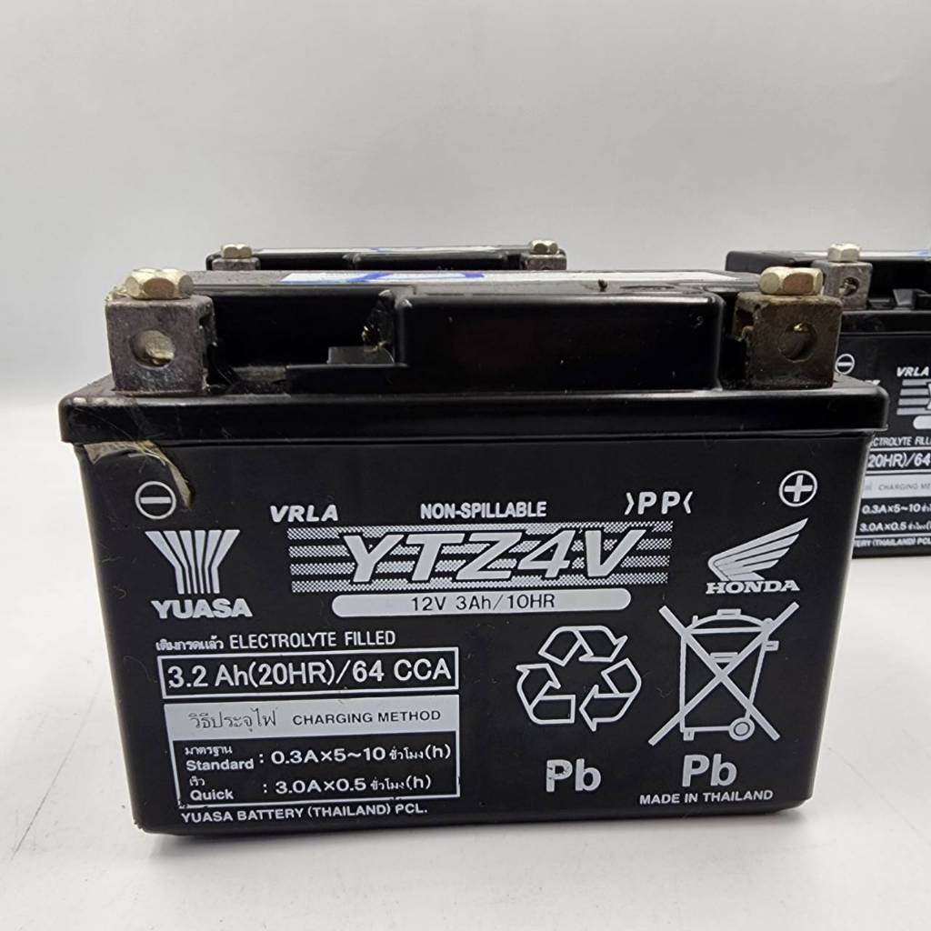แบตเตอรี่ (มือสอง) มอเตอร์ไซค์ สภาพดี HONDA 12 โวลต์ 4 แอมป์ FTZ4V ของแท้ 100 % HONDA